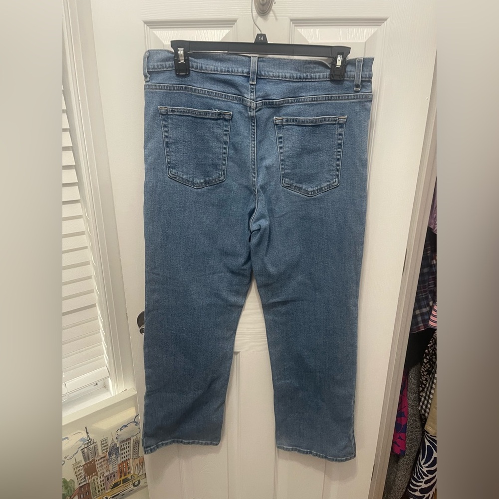 Sonoma Men's Classic Straight Light Blue Jeans - Picture 8 of 13